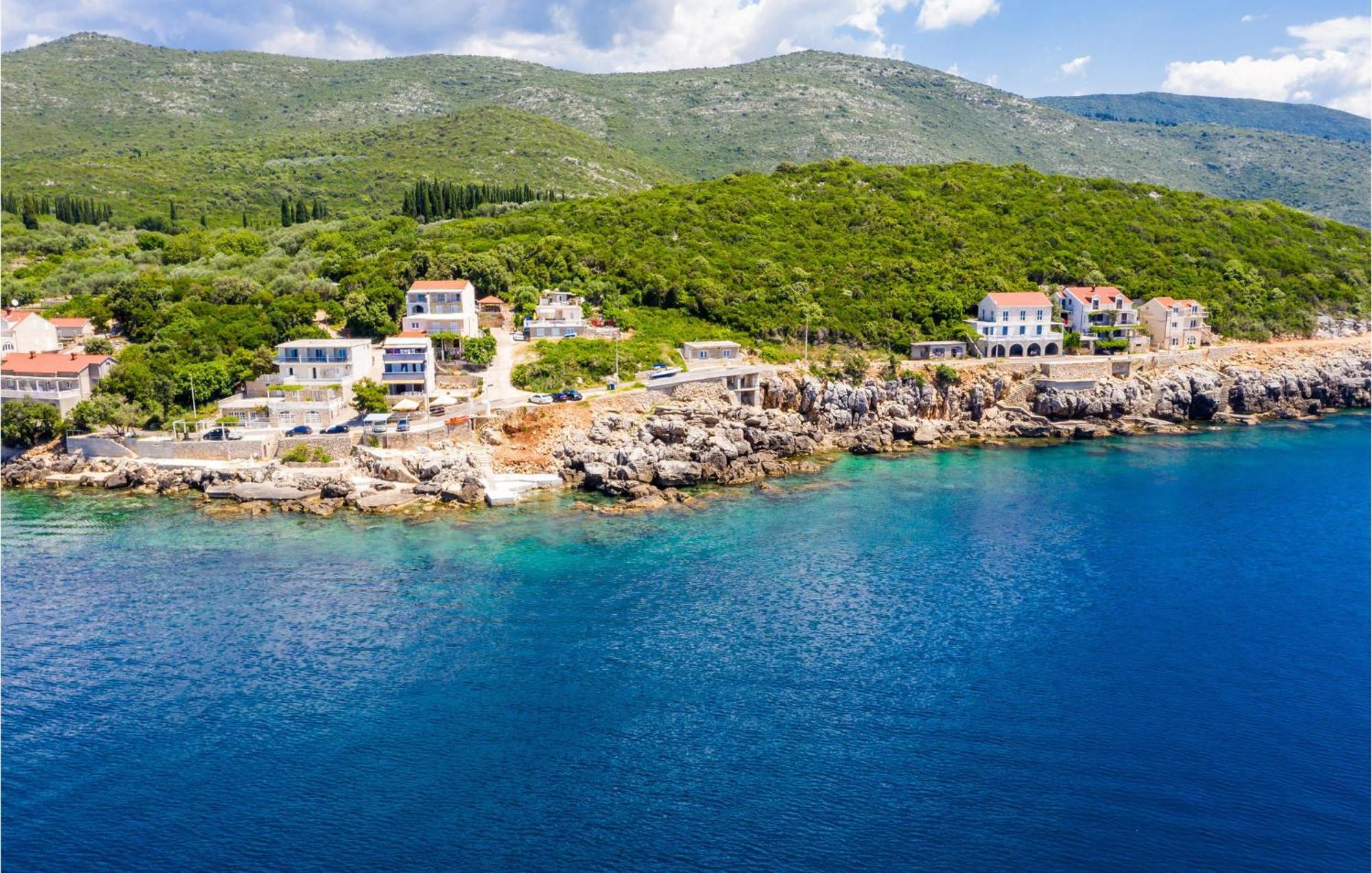 Stunning Apartment In Gruda With House Sea View Molunat Buitenkant foto